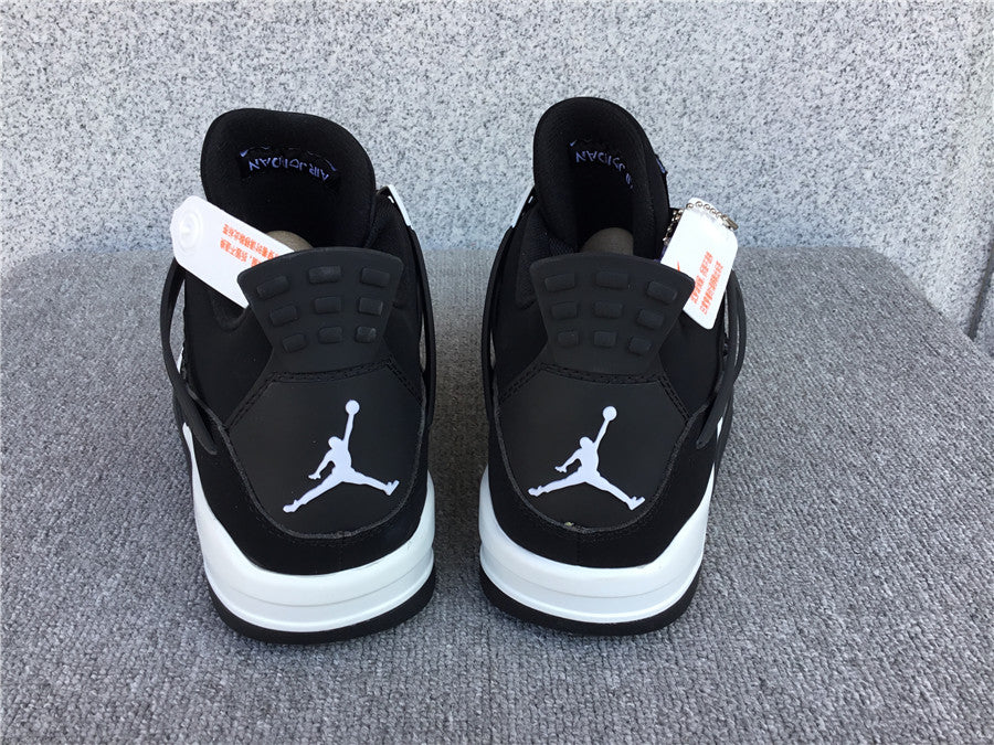 Air Jordan 4 Retro "White Thunder"